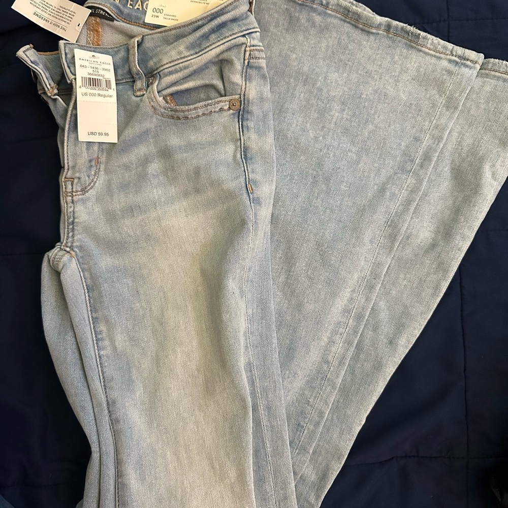 American Eagle Outfitters Women's Light Blue Jeans